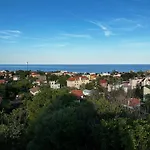 Apartment мег сий вю Varna