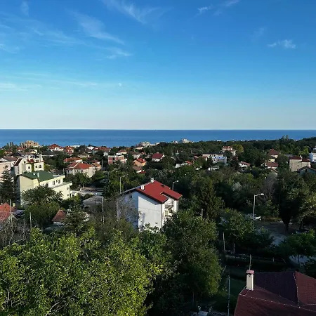 мег сий вю Apartament Varna