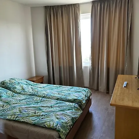 Apartment мег сий вю Varna